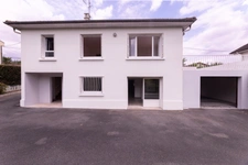 BILLÈRE (64) – Maison familiale de 126 M² – 4 chambres et bureau – Terrasse, garage et grand jardin.
