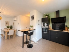 ARTIGUELOUVE (64) – À VENDRE – Maison récente de plain-pied de 92 m² – 3 chambres – Terrasse couverte, jardin et garage.