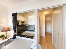 Dax (40) - À vendre studio meublé avec balcon et parking au cœur des thermes de Dax.