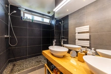 PAU (64) secteur Trespoey / Parc Beaumont - À VENDRE - Appartement T4 entièrement rénové avec garage.