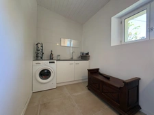 LARREULE (65) – À VENDRE – Maison ancienne rénovée de 192 m² – 4 chambres, dépendances et terrain piscinable de 2 180 m²