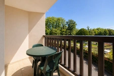 Dax (40) - À vendre studio meublé avec balcon et parking au cœur des thermes de Dax.