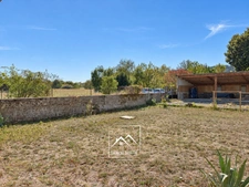 LARREULE (65) – À VENDRE – Maison ancienne rénovée de 192 m² – 4 chambres, dépendances et terrain piscinable de 2 180 m²
