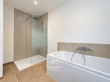 IDRON (64) – À VENDRE – Maison neuve de plain-pied de 145 m² – 4 chambres, suite parentale, terrasse et garage.
