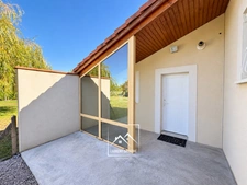 MONTRÉJEAU (31) – À VENDRE – Maison de plain-pied de 124 m² – 3 chambres et bureau – Véranda, garage et terrain de 2 576 m².