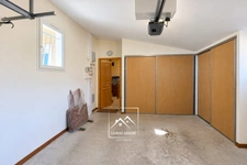 MONTRÉJEAU (31) – À VENDRE – Maison de plain-pied de 124 m² – 3 chambres et bureau – Véranda, garage et terrain de 2 576 m².