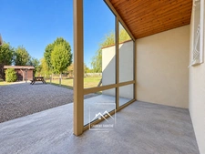 MONTRÉJEAU (31) – À VENDRE – Maison de plain-pied de 124 m² – 3 chambres et bureau – Véranda, garage et terrain de 2 576 m².