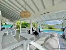 A VENDRE - EXCEPTIONNELLE VILLA CONTEMPORAINE AVEC STUDIO – SAINT-FRANÇOIS