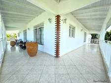 EN EXCLUSIVITE - GRANDE VILLA AVEC VUE PANORAMIQUE - SAINT FRANCOIS