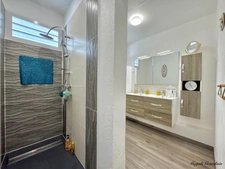 A VENDRE - VILLA FAMILIALE EN PARFAIT ÉTAT – QUARTIER TRÈS RECHERCHÉ DE SAINTE-ANNE - PLAGE A PIED