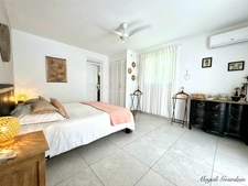 Exceptional 6-room villa for sale in SAINT FRANCOIS (971)