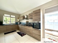 FOR SALE MAGNIFICENT VILLA AND ITS ANNEXES - SAINT FRANCOIS