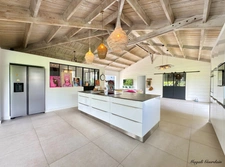 EXCEPTIONAL CONTEMPORARY VILLA - SAINTE ANNE