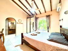 SAINT FRANCOIS - MAGNIFICENT PROPERTY: VILLA WITH ITS INDEPENDENT BUNGALOW