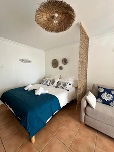 A VENDRE - ENSEMBLE RARE DE 2 STUDIOS COMMUNICANTS – BORD DE MER SAINTE ANNE