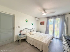 A VENDRE – SAINT-FRANÇOIS – VILLA CONTEMPORAINE 2024 AVEC PISCINE & T2 INDÉPENDANT