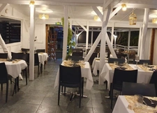 A VENDRE - EN EXCLUSIVITE - FONDS DE COMMERCE RESTAURANT DE REFERENCE AU GOSIER