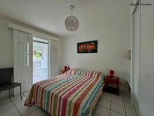 A VENDRE – APPARTEMENT T3 D'EXCEPTION EN BORD DE MER - SAINT FRANCOIS