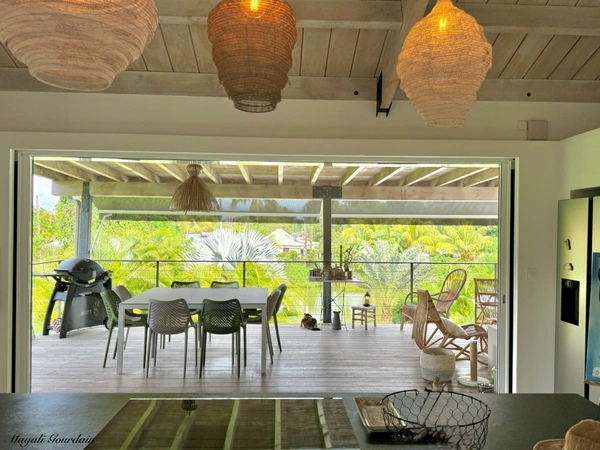 VILLA CONTEMPORAINE D'EXCEPTION - SAINTE ANNE