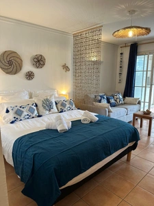 A VENDRE - ENSEMBLE RARE DE 2 STUDIOS COMMUNICANTS – BORD DE MER SAINTE ANNE