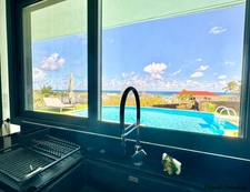 A VENDRE - PROPRIETE D'EXCEPTION AVEC VUE MER IMPRENABLE & STUDIO ATTENANT - SAINTE ANNE