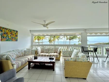 A VENDRE – APPARTEMENT T3 D'EXCEPTION EN BORD DE MER - SAINT FRANCOIS