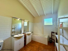 EXCLUSIVITE - A VENDRE MAGNIFIQUE MAISON - SAINT FRANCOIS 