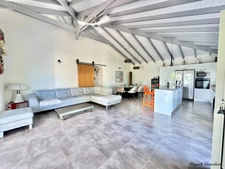 A VENDRE - EXCEPTIONNELLE VILLA CONTEMPORAINE AVEC STUDIO – SAINT-FRANÇOIS