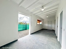 A VENDRE – SAINT-FRANÇOIS – VILLA CONTEMPORAINE 2024 AVEC PISCINE & T2 INDÉPENDANT