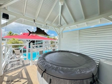 FOR SALE MAGNIFICENT VILLA AND ITS ANNEXES - SAINT FRANCOIS