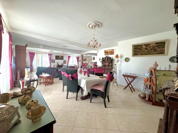 EN EXCLUSIVITÉ – VILLA DE CARACTÈRE AVEC VUE PANORAMIQUE – SAINT-FRANÇOIS