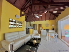 A VENDRE VILLA MEUBLÉE & TOTALEMENT EQUIPEE AVEC PISCINE – EMPLACEMENT PREMIUM