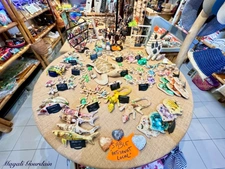 SAINTE ANNE - EN EXCLUSIVITE BOUTIQUE AU COEUR DU MARCHE ARTISANAL