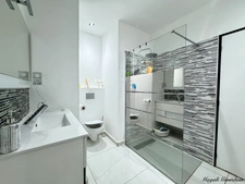 EN EXCLUSIVITE - A VENDRE - PROPRIETE D'EXCEPTION AVEC VUE MER ET POTENTIEL LOCATIF REMARQUABLE - SAINTE ANNE