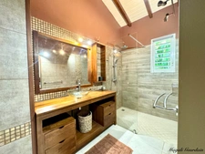 SAINT FRANCOIS - MAGNIFICENT PROPERTY: VILLA WITH ITS INDEPENDENT BUNGALOW