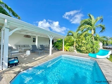 A VENDRE - EXCEPTIONNELLE VILLA CONTEMPORAINE AVEC STUDIO – SAINT-FRANÇOIS