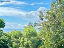 EN EXCLUSIVITE SAINTE ANNE - T3 AVEC PETITE VUE MER EN RESIDENCE   