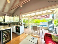 A VENDRE - BUNGALOW ENTIEREMENT MEUBLE ET EQUIPE AVEC TERRAIN DE 575M2 – SAINT FRANCOIS