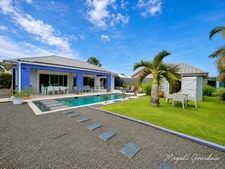 A VENDRE – SAINT-FRANÇOIS – VILLA AVEC PISCINE, GÎTE INDÉPENDANT ET AUTONOMIE ÉLECTRIQUE