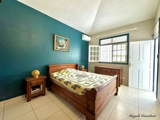 FOR SALE MAGNIFICENT VILLA AND ITS ANNEXES - SAINT FRANCOIS
