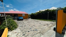 EN EXCLUSIVITE - A VENDRE - VILLA MULTIFONCTIONNELLE AU COEUR D'UN QUARTIER RECHERCHE A SAINTE ANNE