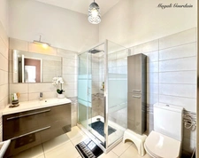 FOR SALE MAGNIFICENT VILLA AND ITS ANNEXES - SAINT FRANCOIS