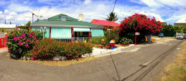 EN EXCLUSIVITE - A VENDRE – GRANDE MAISON FAMILIALE AVEC FORT POTENTIEL LOCATIF - QUARTIER RECHERCHE SAINTE ANNE