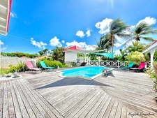 A VENDRE MAGNIFIQUE VILLA ET SES ANNEXES - SAINT FRANCOIS