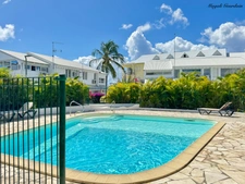 EXCLUSIVITÉ – A VENDRE APPARTEMENT MEUBLE, PIED A TERRE IDEAL A SAINT FRANCOIS