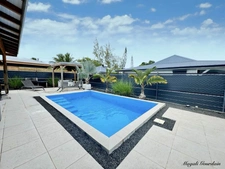SET OF TWO RECENT VILLAS - SAINT FRANCOIS