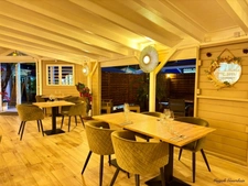 EN EXCLUSIVITE - FONDS DE COMMERCE - RESTAURANT EMPLACEMENT N°1 MARINA SAINT FRANCOIS