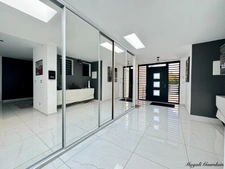 EN EXCLUSIVITE - A VENDRE - PROPRIETE D'EXCEPTION AVEC VUE MER ET POTENTIEL LOCATIF REMARQUABLE - SAINTE ANNE