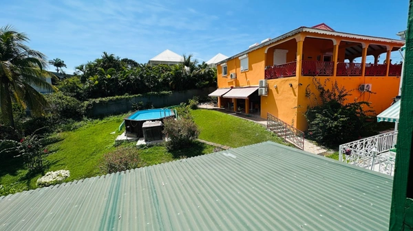 EN EXCLUSIVITE - RARE SAINTE ANNE - ENSEMBLE DE DEUX VILLAS INDEPENDANTES AVEC FORT POTENTIEL LOCATIF