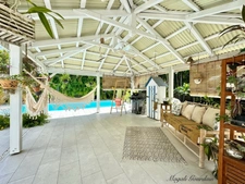 Exceptional 6-room villa for sale in SAINT FRANCOIS (971)